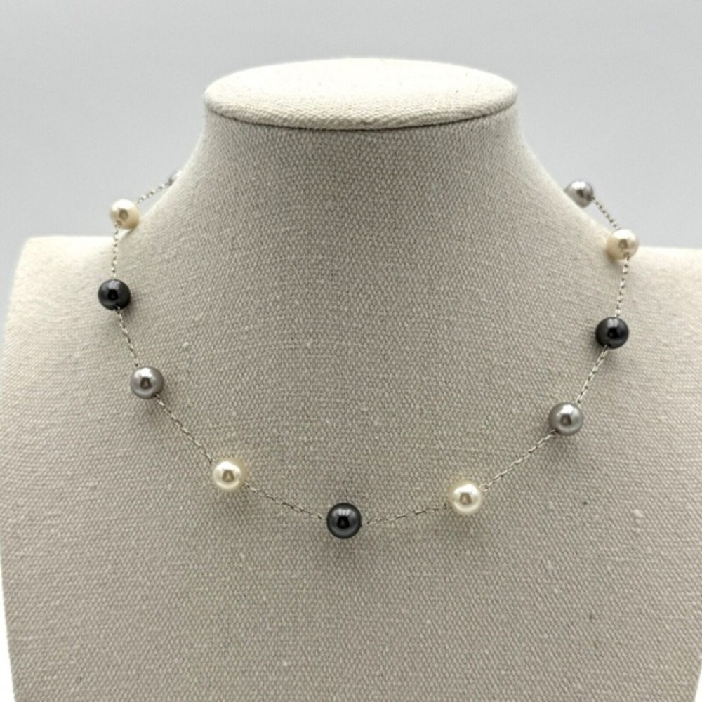 Elegant Pearl Necklace in Gray,White, and Silver - Picture 1 of 6